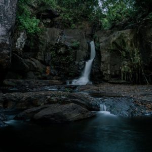 Thác Thầy Tu nằm sâu trong VQG Phú Quốc.